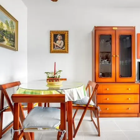 Apartment Esmeralda *